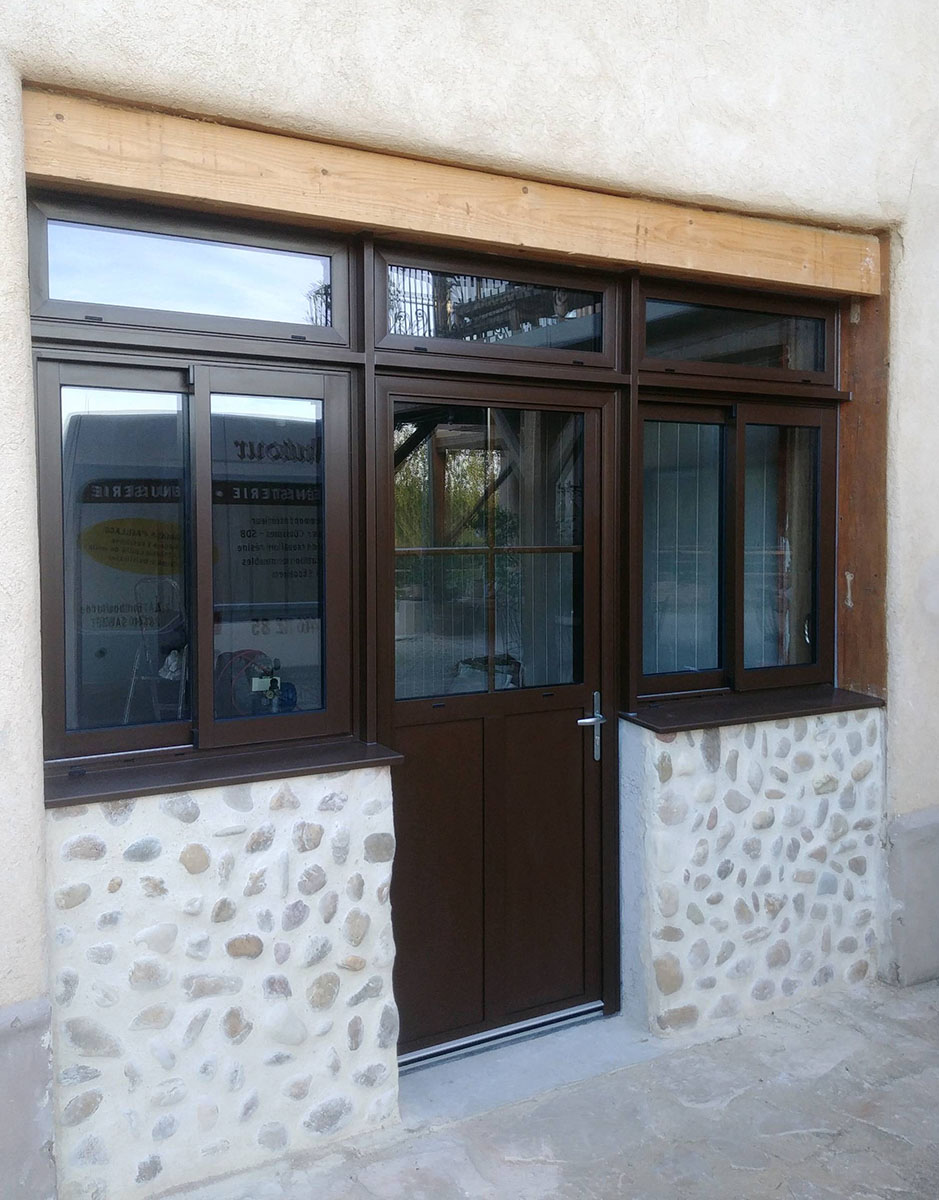 Menuiserie — Aluminium.