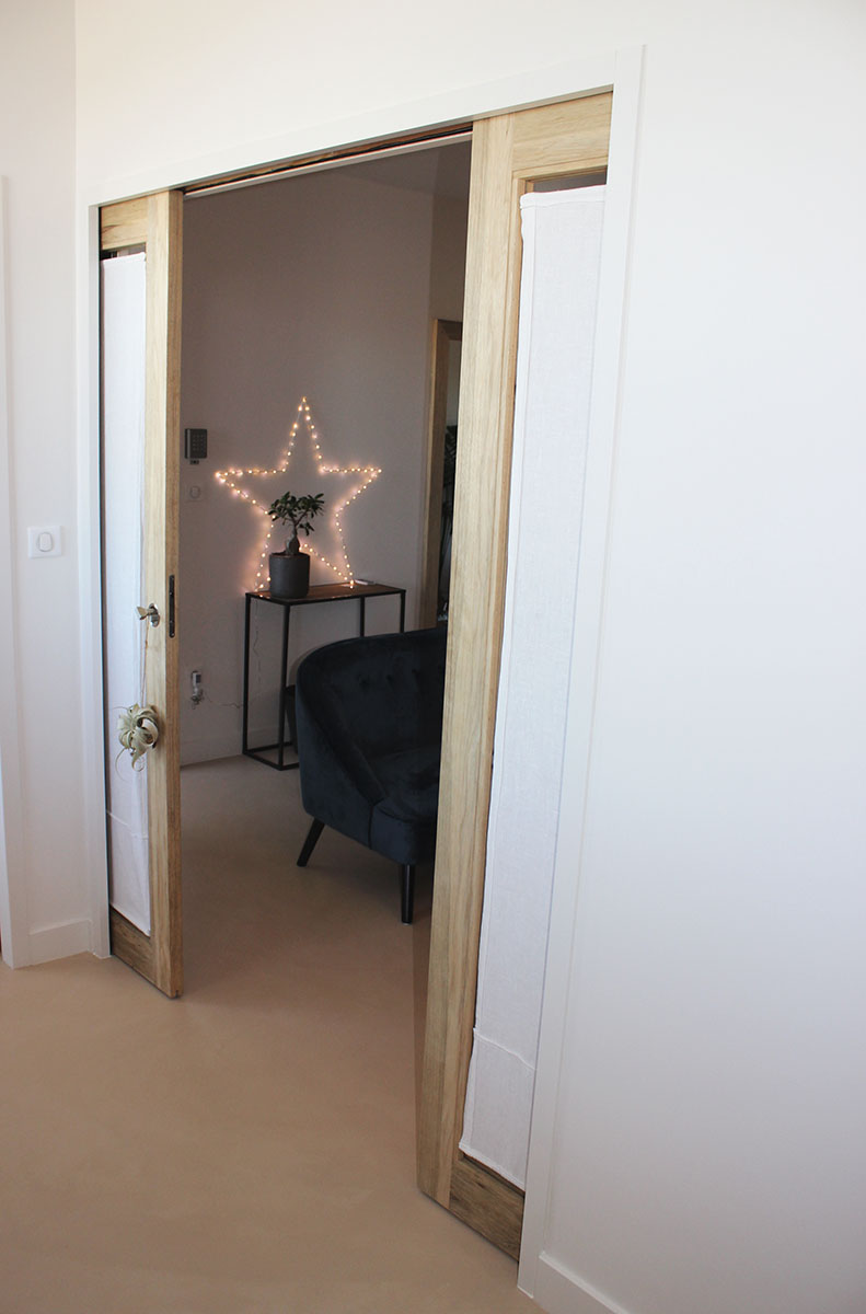 Portes — Fraké huilé.