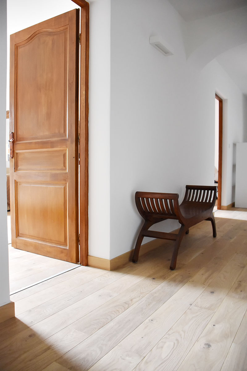 Parquet — Chêne contre-collé.