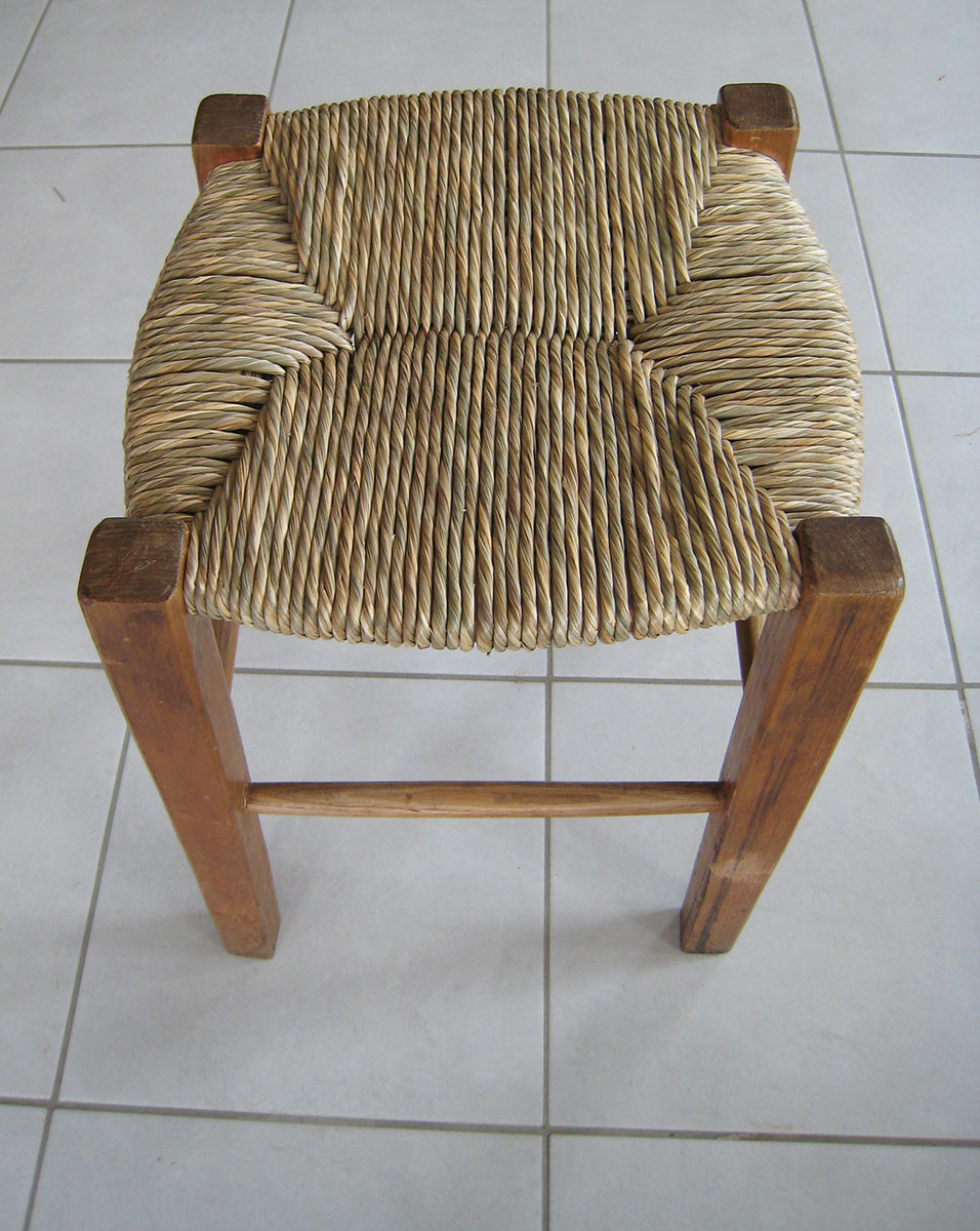 Assise — Paillage traditionnel.